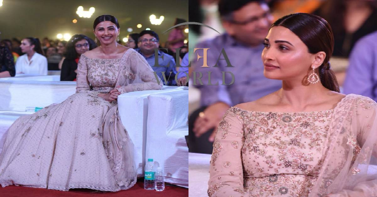 Daisy Shah Looks Absolutely Gorgeous At Umang 2018!
