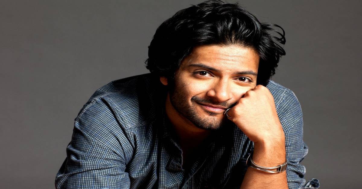 Ali Fazal Spends A Day With Theatre Actors And Writers From Lucknow!