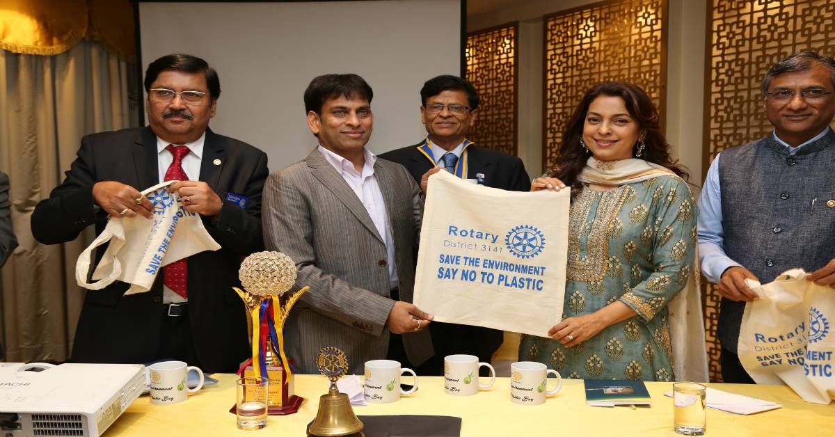 Juhi Chawla Distributes One Lakh Cloth Bags! Details Inside...
