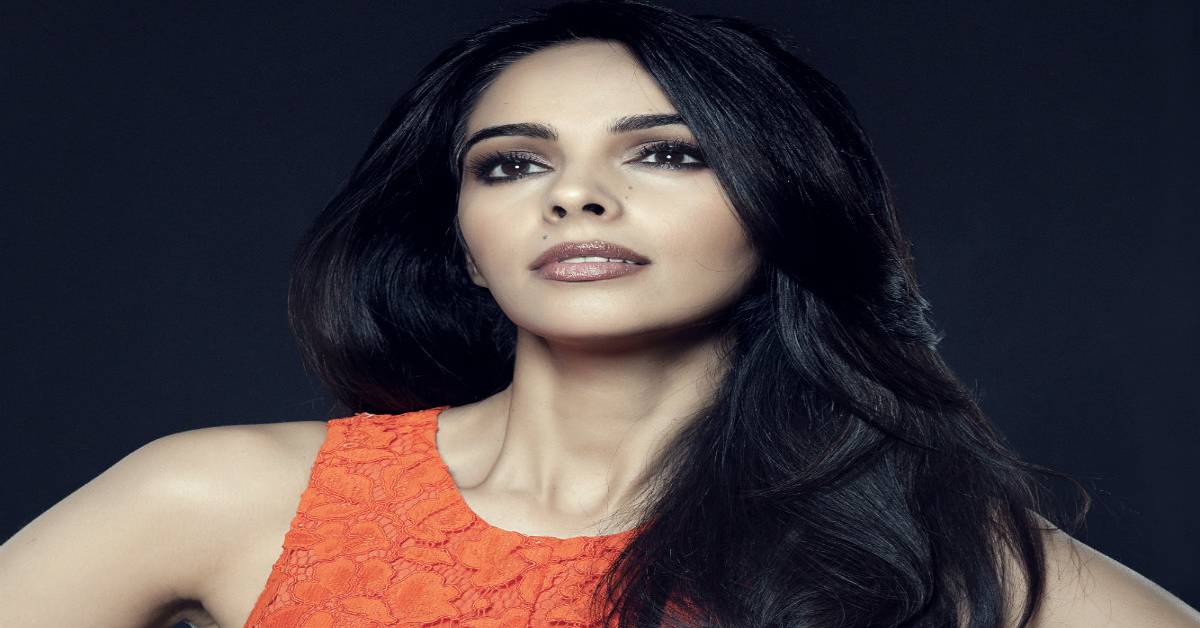 ​​​​Mallika Sherawat To Adapt The Good Wife For Indian Audiences!
