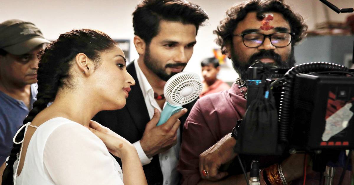 Yami And Shahid's First Candid Photo From The Sets Of Batti Gul Meter Chalu!
