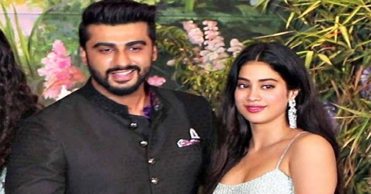 When Arjun Kapoor Had A Hilarious Banter With Sister Janhvi On Instagram!
