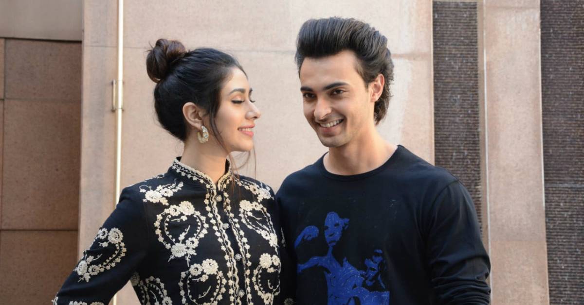 Aayush Sharma And Warina Hussain Create A Splash In Nagpur During Loveyatri Promotions!
