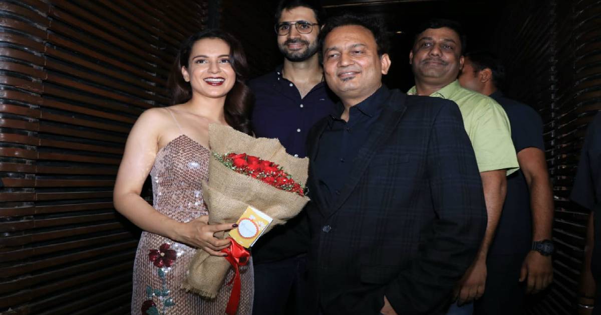 Kangana Ranaut And The Team Of Manikarnika: The Queen Of Jhansi Celebrate The Wrap Of The Film!
