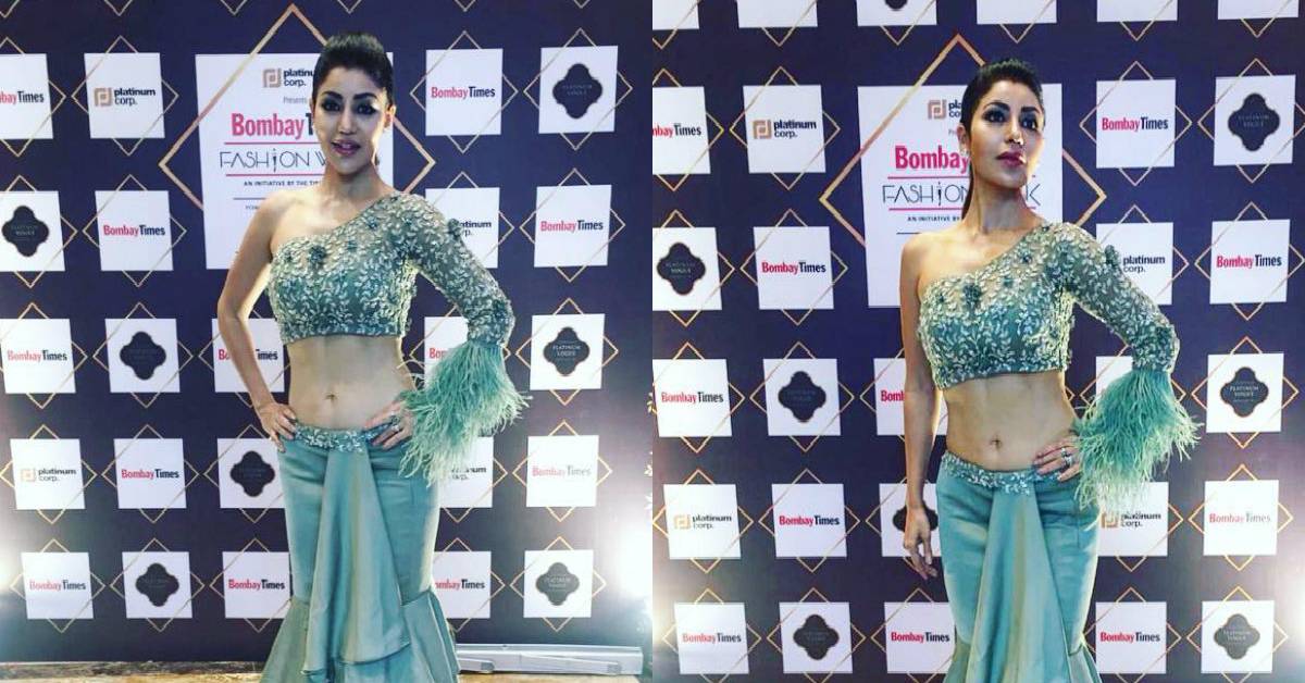 Debina Flaunts Her Surfboard Abs At A Fashion Do! 
