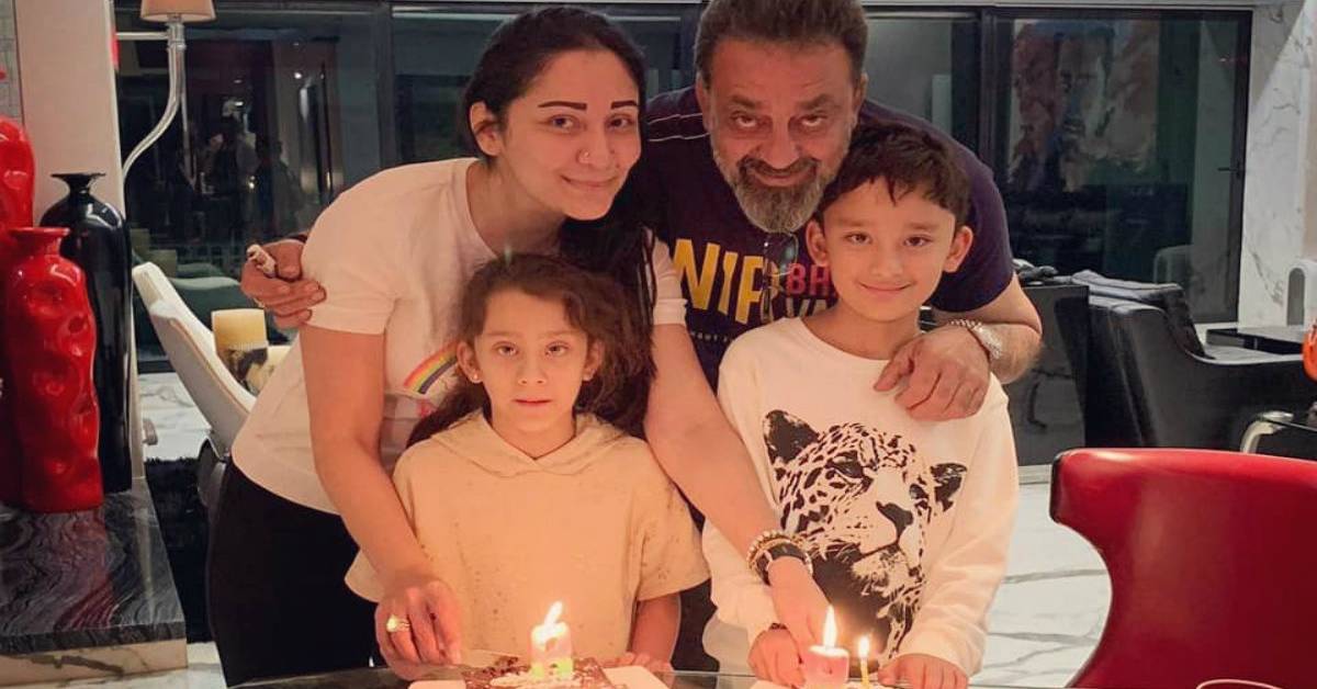 Here's How Sanjay Dutt Wished His Twins On Their Birthday!
