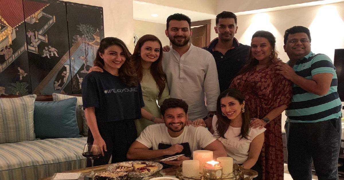 Sophie’s Hosts Dinner For Close Friends!