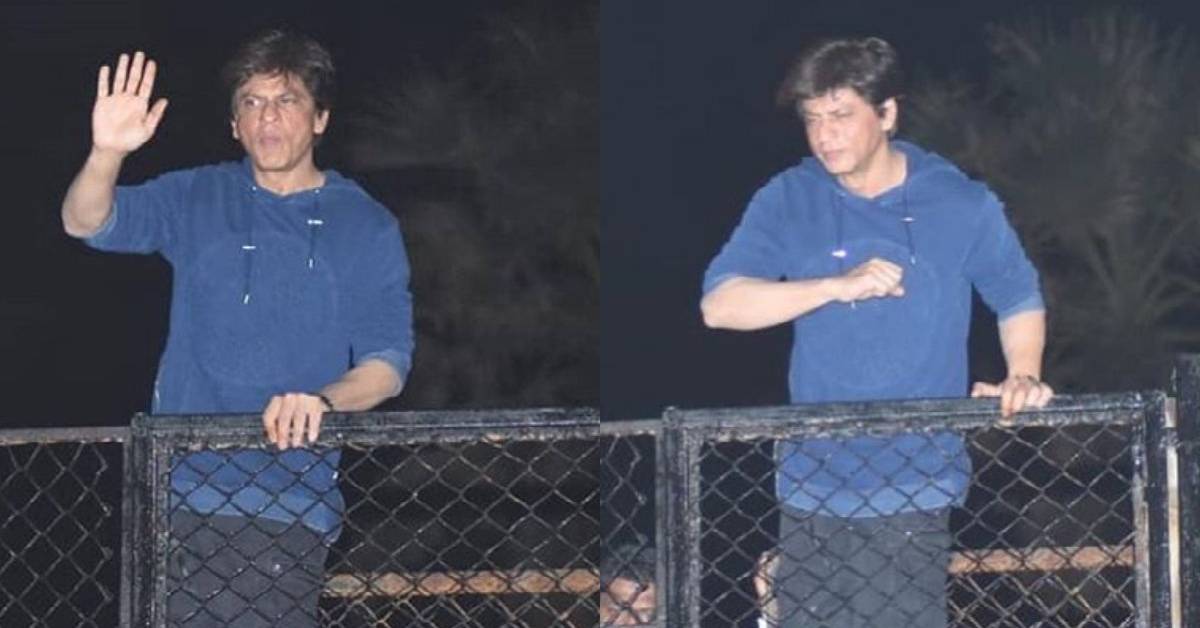 Happy Birthday Shah Rukh Khan: The Badshah Of Bollywood Comes Out To Greet His Fans Outside Mannat!
