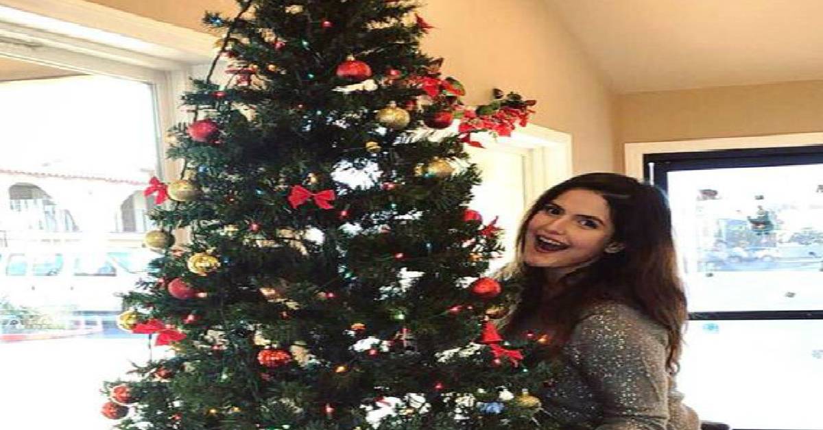 Zareen Khan Is Ringing In Christmas Far Away In LA, California This Time!