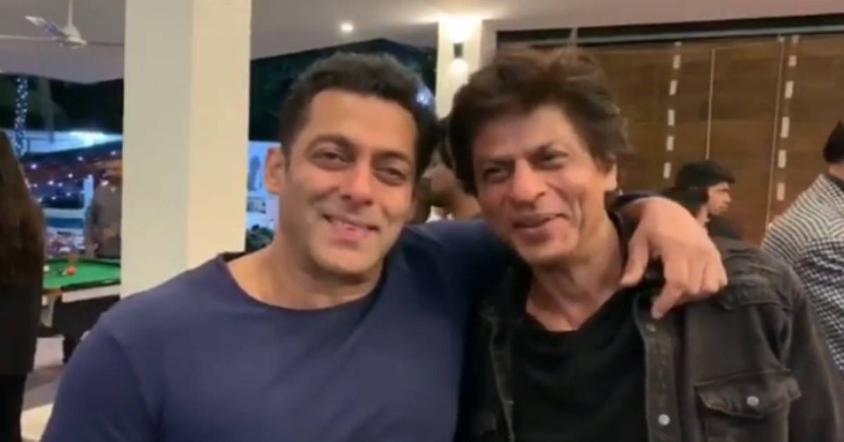 This Video Of Shah Rukh Khan And Salman Khan Getting Nostalgic While Watching Karan Arjun Is The Best Thing On The Internet Today!
