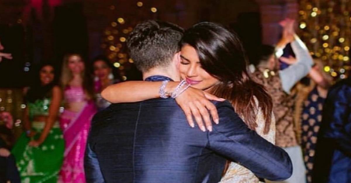 This Romantic Moment Between Priyanka Chopra And Nick Jonas During Their Wedding Will Send Your Hearts Fluttering!
