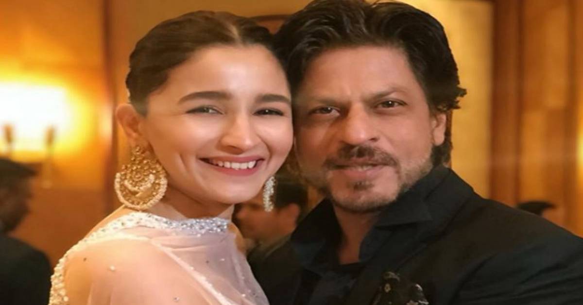 This Beautiful Picture Of Shah Rukh Khan And Alia Bhatt Will Give You Major 'Dear Zindagi' Vibes!
