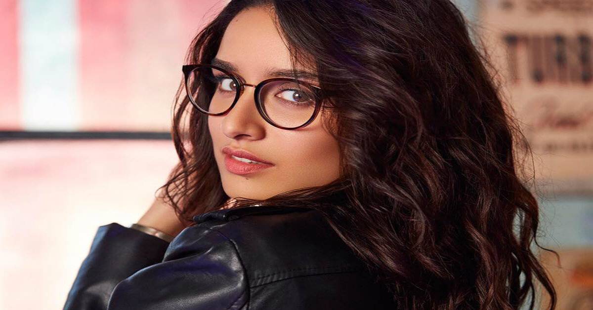 Shraddha Kapoor Revisits Chhichhore While Shooting For A Brand! 
