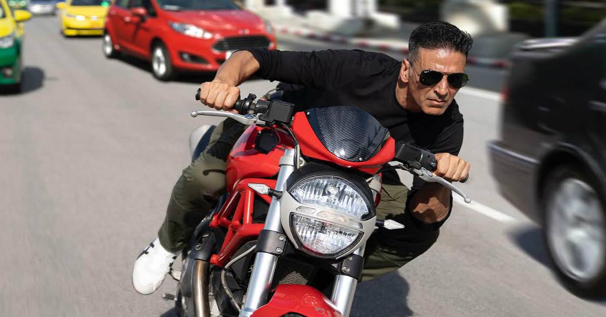 Akshay Kumar Shoots Bike Stunts On The Streets Of Bangkok For Rohit Shetty’s Sooryavanshi! 
