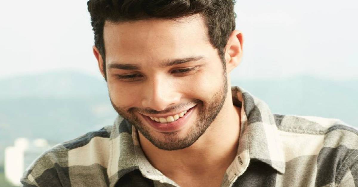 MC Sher Aka Siddhant Chaturvedi Is Praised By Rapper Boy Divine On His Most Recent Post!
