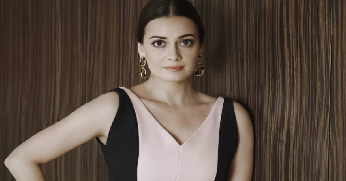 Dia Mirza Celebrates Prime Minister's Announcement To Make India A Plastic Free Nation!
