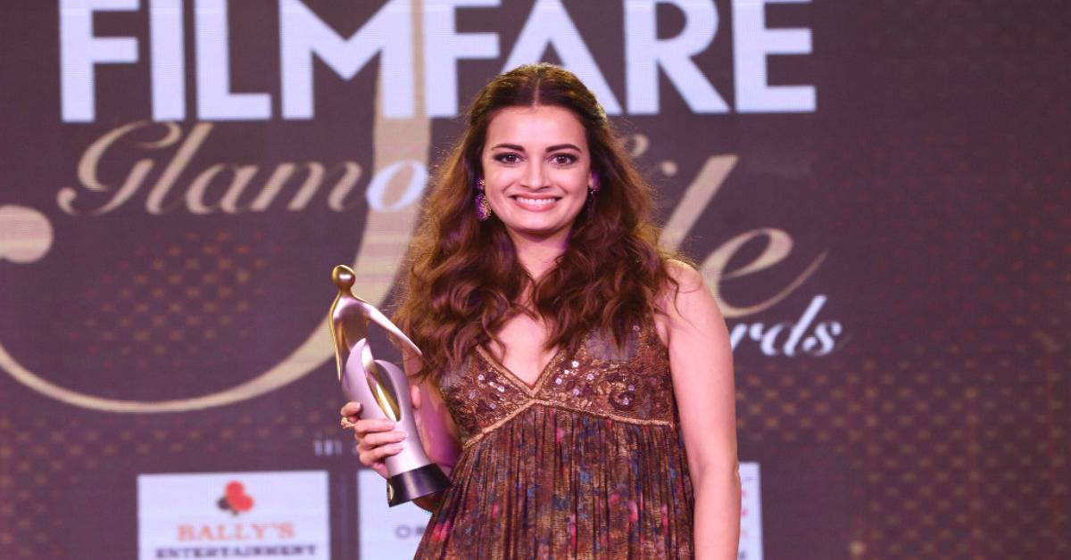 Dia Mirza Honored For Being Woman Of Style And Substance At Filmfare Awards! 
