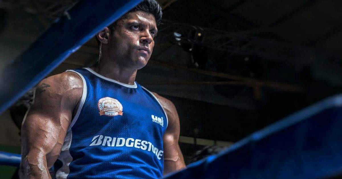 Farhan Akhtar And Team Share EXCLUSIVE Image To Bless Our New Year; Transformation Is On Point!
