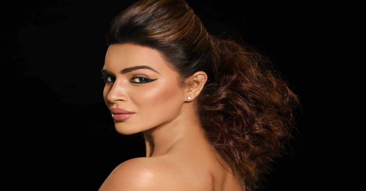 Aashka Goradia Takes On Entrepreneurship 2.0, Revamps Her Beauty Brand WIth A Massive Range!

