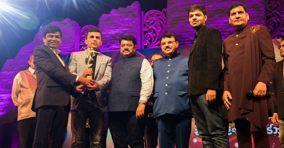 Anand Pandit Honored At The 19th Transmedia Gujarati Screen And Stage Awards 2019!
